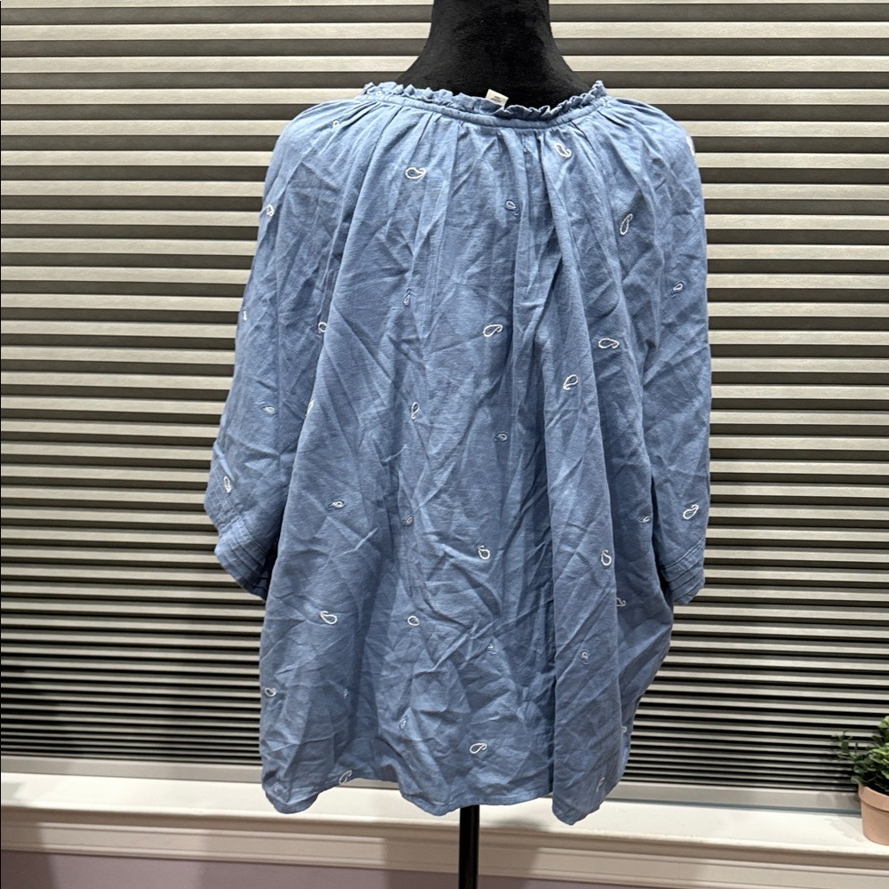 a.n.a Light Blue Embroidered Button-Front Women’s Blouse - Picture 2 of 5